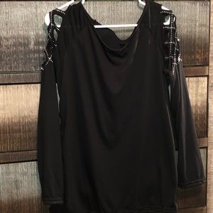 A beautiful long sleeve black shirt w/ bling xl